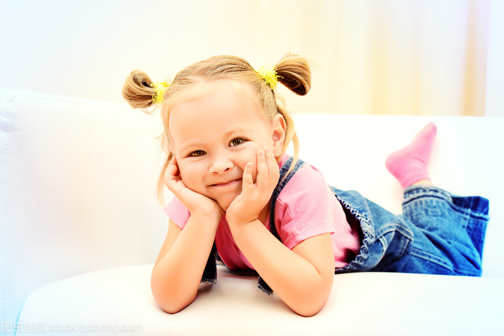 捕捉纯真瞬间 可爱儿童女孩的摄影艺术